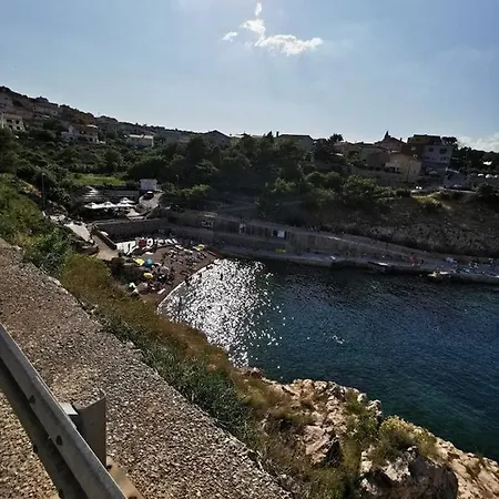 Διαμέρισμα Tin 2