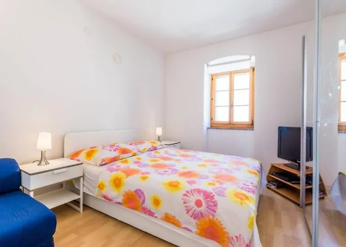 Daire Tin 2 Vrbnik (Primorje-Gorski Kotar)