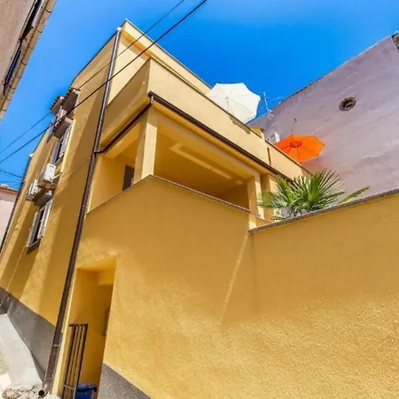Tin 2 Apartment Vrbnik