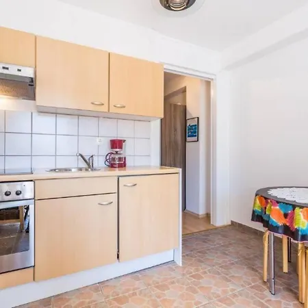 Apartment Tin 2 *