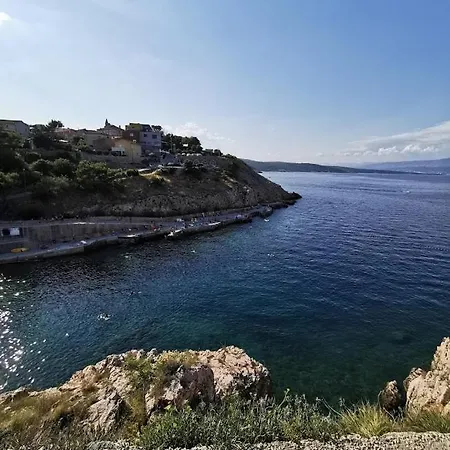 Tin 2 * Vrbnik
